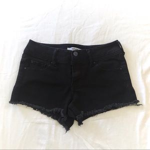Black Refuge shorts